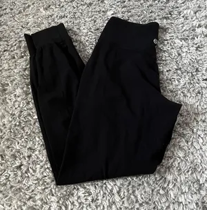 Lululemon Black Align Joggers 28” Size 4 thumbnail 5
