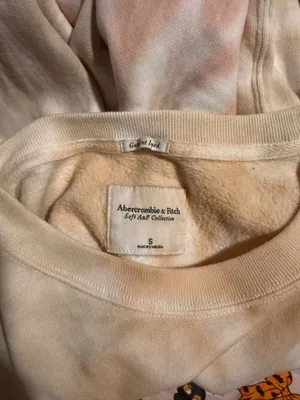 Abercrombie Crewneck thumbnail 3
