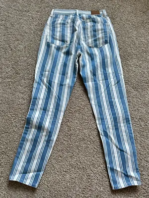 American Eagle Outfitters Jeans thumbnail 5