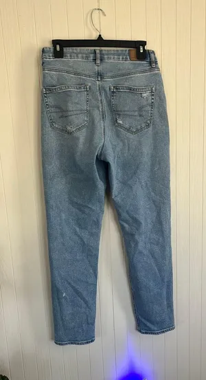 Outfitters Mom Jeans thumbnail 2