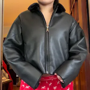 leather jacket thumbnail 3