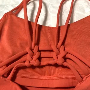 Lululemon Rope Knot Back -Athletic Top & FREE  REUSABLE BAG thumbnail 2