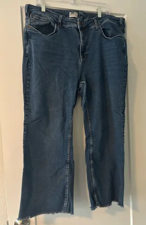 Yaya Mid-Rise Crop Jeans Pilcro Anthropologie thumbnail 1