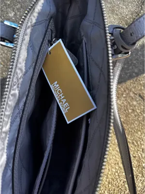 Michael Kors Purse thumbnail 4