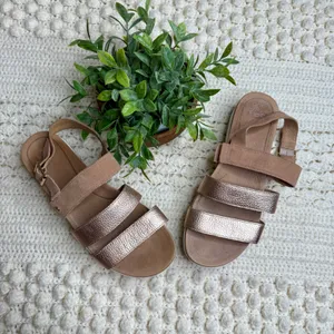 UGG Braelynn Metallic Leather Sandals Rose Gold Size 10 thumbnail 14