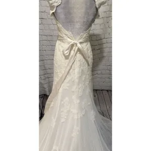 NWT David’s Bridal Ivory Cap Sleeve Lace Trumpet Wedding Dress Size 2 - $599 thumbnail 12