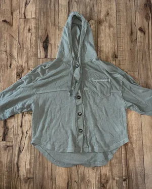 Green comfy top thumbnail 1