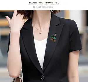 Elegant Green Crystal Peacock Brooch Pin for Women thumbnail 5