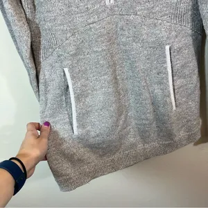 Lululemon Summit Stride Sweater Heathered Core Ultra‎ Light Grey Women’s Medium thumbnail 6