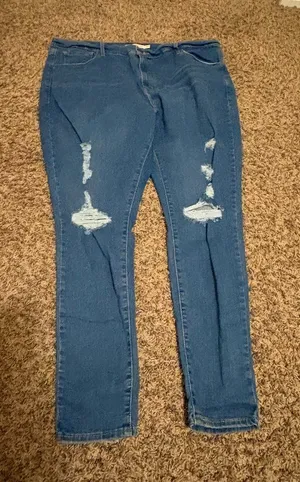 Levi's 720 High Rise Super Skinny Jeans Size 22W Medium Blue Denim Distressed thumbnail 1