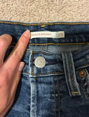 Levi’s Jeans thumbnail 2