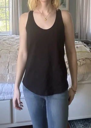 lululemon tank top thumbnail 1