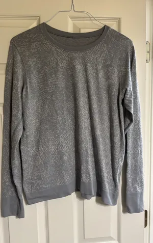 Lululemon Long Sleeve Top thumbnail 1