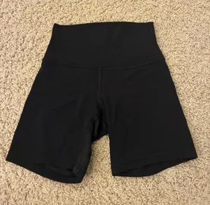 Lululemon Black Align Shorts 6" High-Rise thumbnail 1