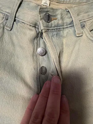 Universal Thread mid rise 90s baggy Wide-Leg Jeans in light blue thumbnail 3