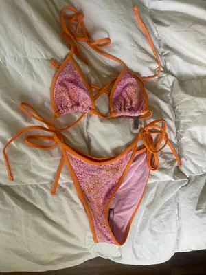 Frankies Bikinis Set thumbnail 1