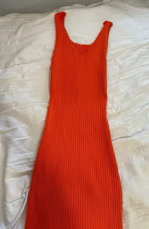 Amazon Orange V-Neck Knit Midi Dress thumbnail 4