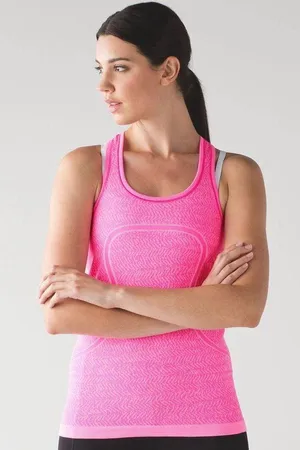 LULULEMON Swiftly Tech Racerback in Heathered Raspberry Glo Light Sz. 4 thumbnail 1