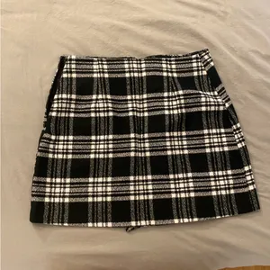 Abercrombie Plaid Skirt thumbnail 4