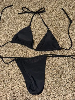 Black and gold bikini thumbnail 1