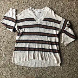 American Eagle Outfitters V Neck Sweater thumbnail 1