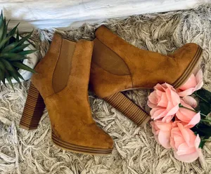SheIn Camel Faux Suede Booties thumbnail 2