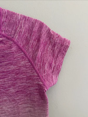 Lululemon Swiftly Tech Short Sleeve Crew Heathered Purple / Magenta Mix Size 6 thumbnail 4