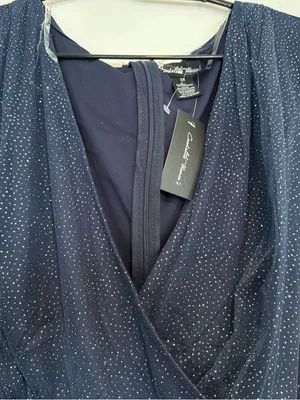 Plus-Size Navy Sparkle V-Neck Maxi Dress thumbnail 4