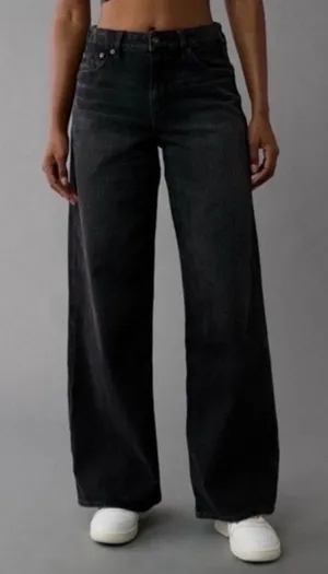 American Eagle Super High-Rise Ultra Wide Leg Jeans Black Strigid Womens 8 Short thumbnail 1