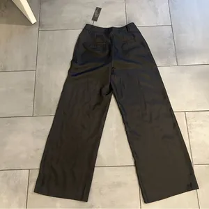 NWT Versona Zone 2/5 Ideal Black Modern-Fit Pants thumbnail 3