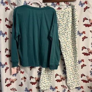 Hanes ❗️clearance❗️ Sleep set thumbnail 2