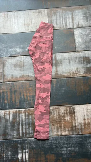 Lululemon Pink Camo 28" Align High-Rise Leggings thumbnail 4