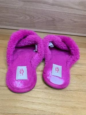 Ugg Scuffita Women's Slippers in Pink - Size 9 thumbnail 4