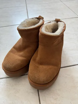 Steve Madden Tan suede ankle boots with fur lining thumbnail 2