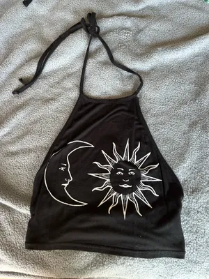 Boohoo Backless Crop Top thumbnail 1