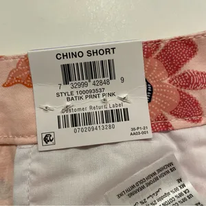 Style &Co chino mid rise short batik print pink size 18 5.5” inseam thumbnail 5