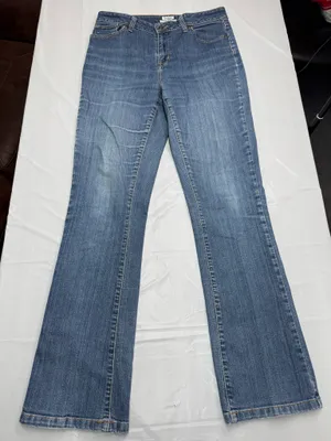 L.L. Bean Classic Fit Jeans Size 8 thumbnail 1