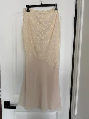 House of CB Lana Vintage Cream Broderie Anglais Maxi Skirt thumbnail 4