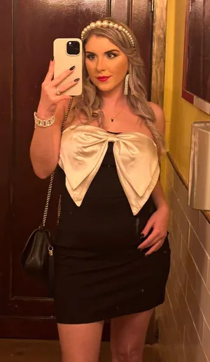 Miss Lola Bow Dress thumbnail 1