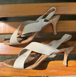 Manolo Blahnik Cork Kitten Heel Elastic Strap Sandals Carrie Bradshaw Women’s thumbnail 1