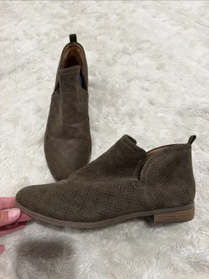 Dr. Scholl's Rate Perforated Ankle Bootie in olive green Woman’s Size 9 thumbnail 3