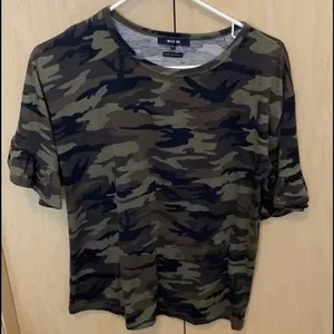 Womens camo top thumbnail 1