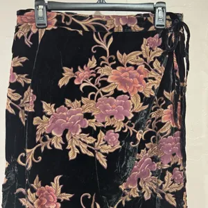 Miami by Francescas Black Velvet Floral High Low Skirt thumbnail 2
