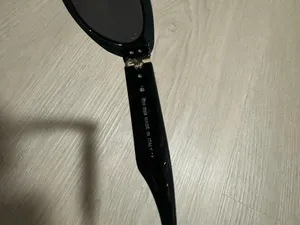 Black sunglasses thumbnail 5