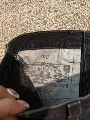 Levi's Black High-Waist Cutoff Denim Shorts thumbnail 3