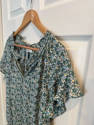 Max Studio Green and Cream Floral Peasant Blouse thumbnail 3