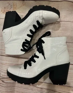 Mix No. 6 Womens White Combat Boots Size 7.5 thumbnail 1