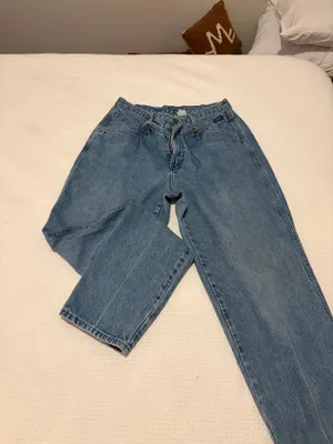 Rocky Mountain Jeans thumbnail 2