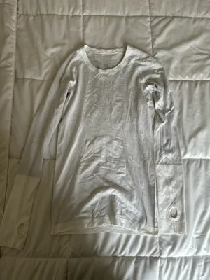 Lululemon Swiftly Tech Long Sleeve Shirt thumbnail 3