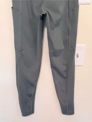 American Eagle Outfitters green high waisted everyday pocket legging thumbnail 7